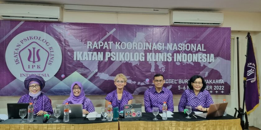 Pimpinan Pusat dan Wilayah IPK Indonesia Menandatangani Saptabrata IPK Indonesia pada Rakornas IPK Indonesia 2022