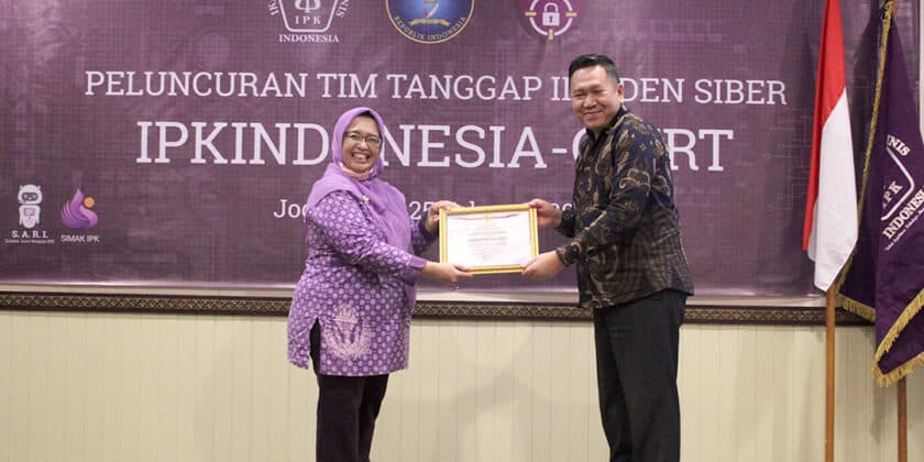 Peluncuran dan Penyerahan Surat Tanda Registrasi Tim Tanggap Insiden Siber IPKINDONESIA-CSIRT